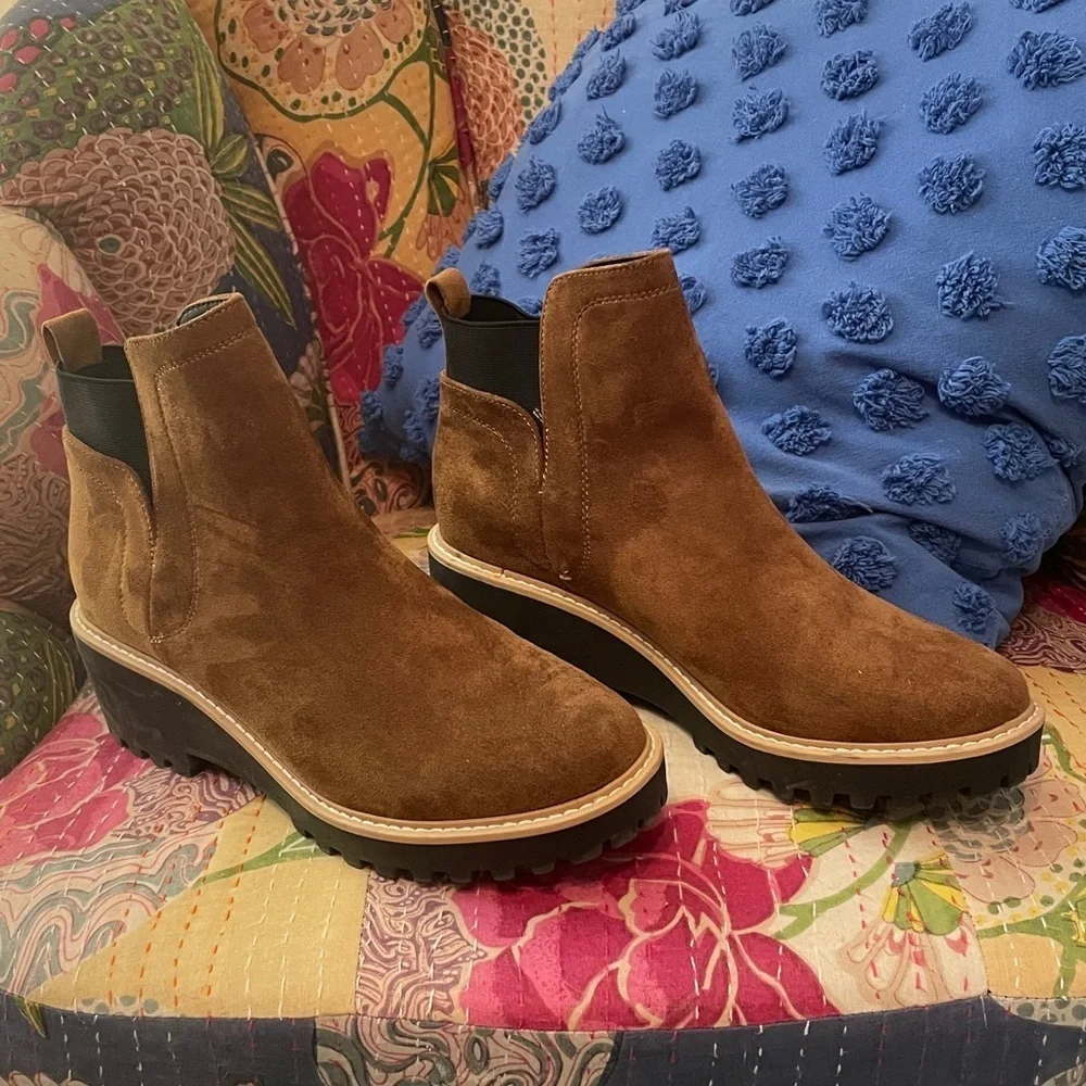 🥾🥾🥾BOGOHO 🥾🥾🥾Dolce Vita Cognac Ankle Boots-10 EUC